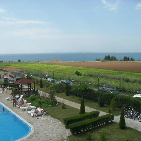Апартхотел Rutland Beach