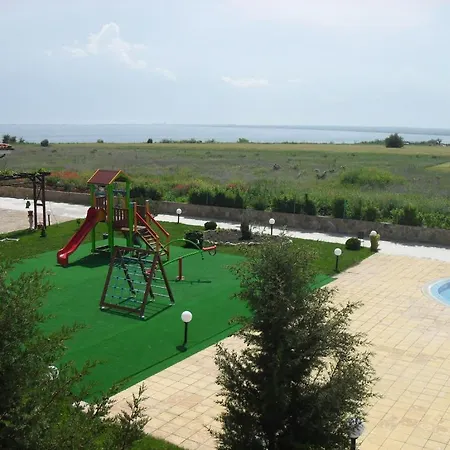 Rutland Beach 3* Ράβντα